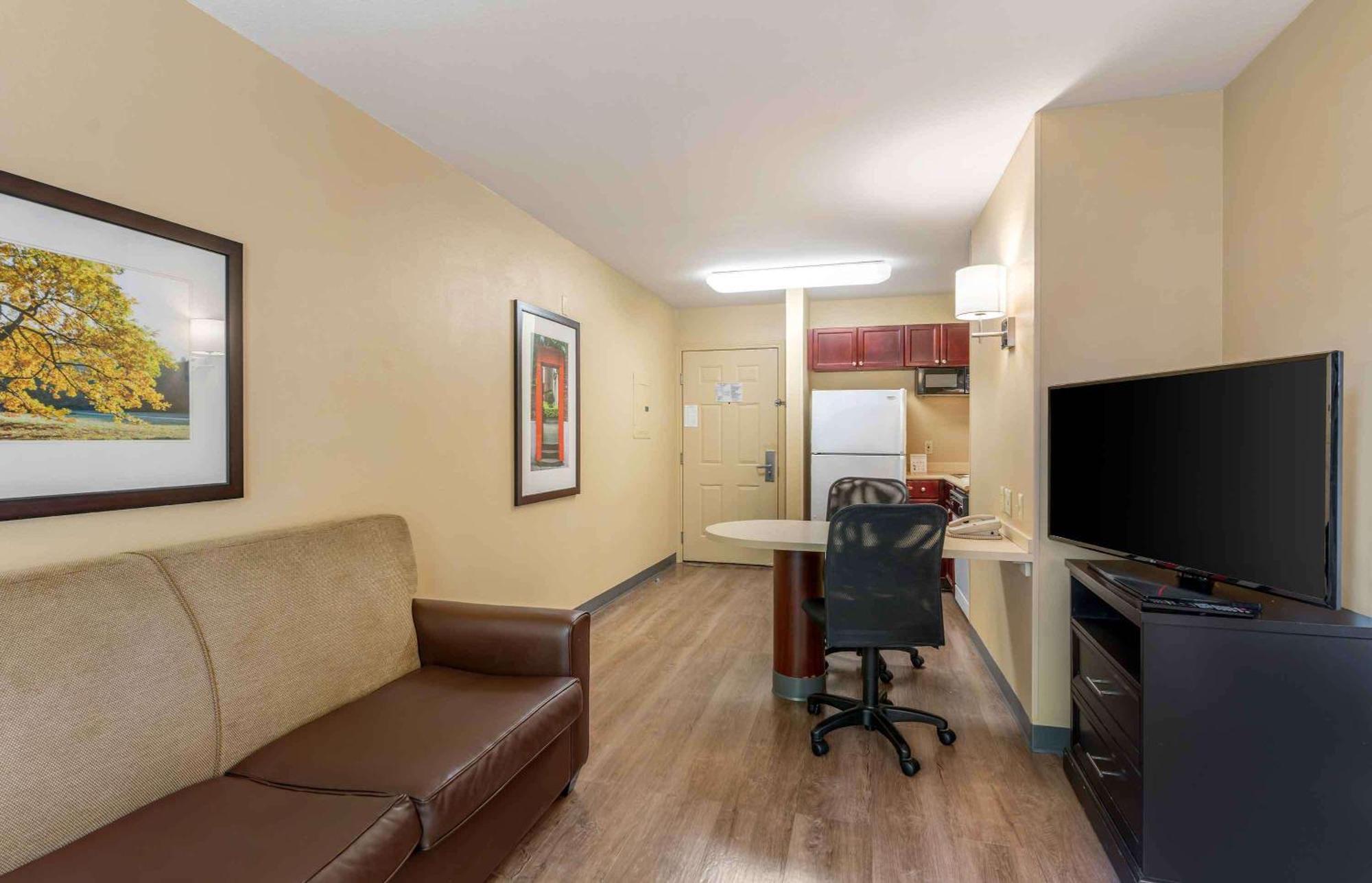 Extended Stay America Suites - Portland - Хилсборо Экстерьер фото